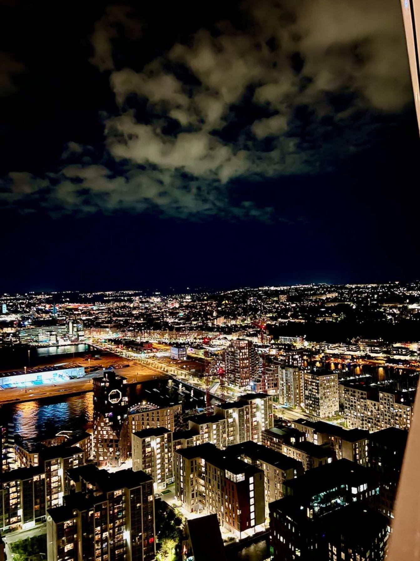 Penthouse Paradise On 39Th Floor Aarhus Exterior foto